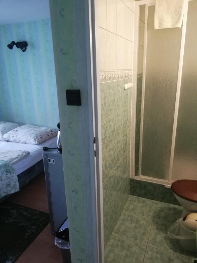 Homestay Gucio *
